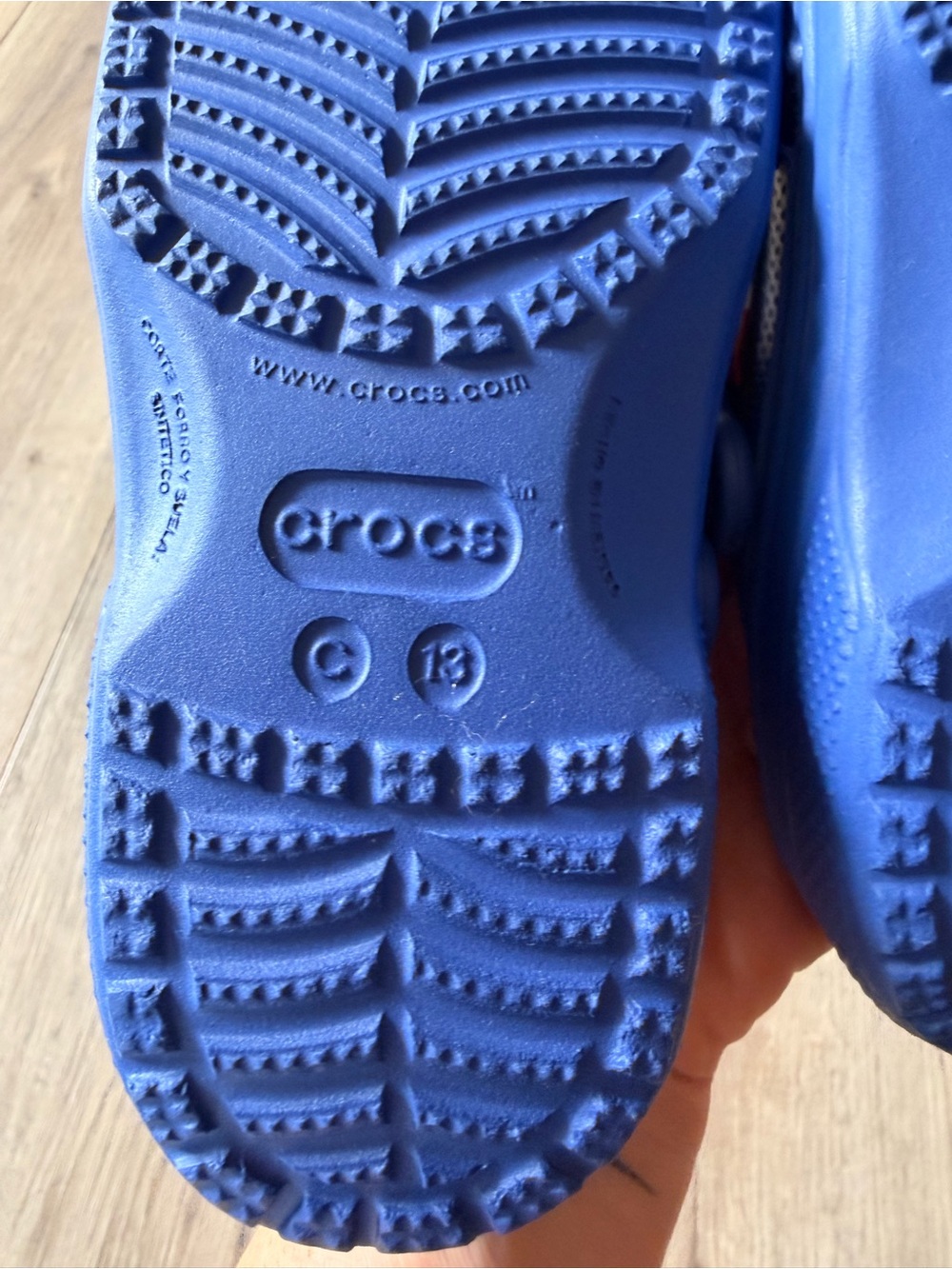 CROCS Kids Blue Spider-Man sandals - Picture 4 of 5